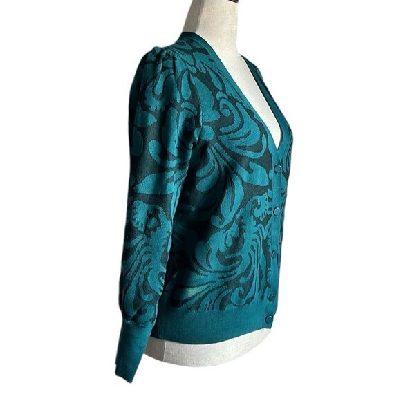 Chico’s Mesh Jacquard Button Front Cardigan Emerald Green Size 2/L - Picture 5 of 10